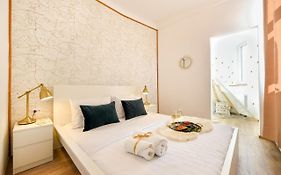 Cozy 1Br Escape - Apartment With Charming Balcony Near Universitate